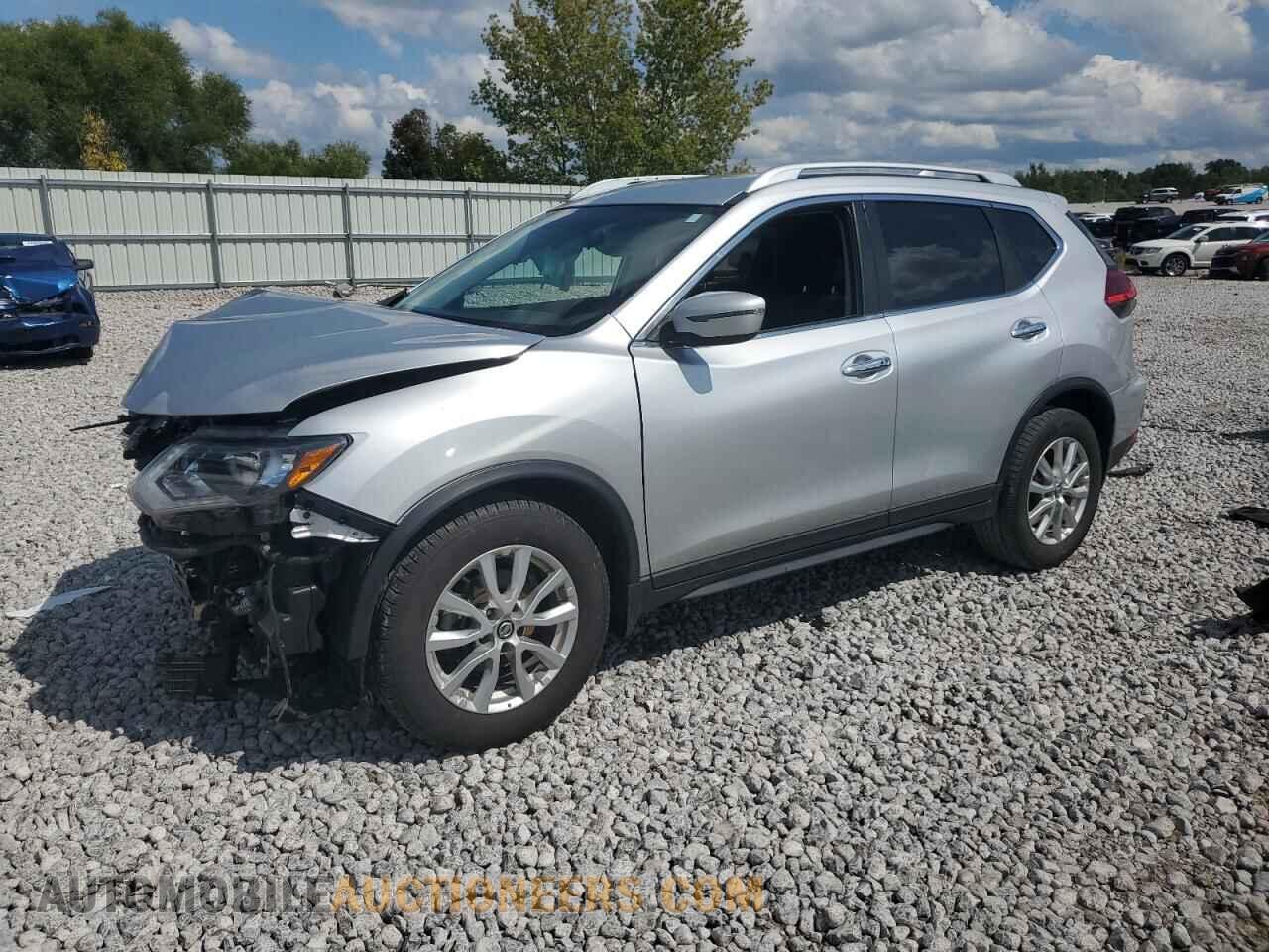 KNMAT2MT7HP573007 NISSAN ROGUE 2017