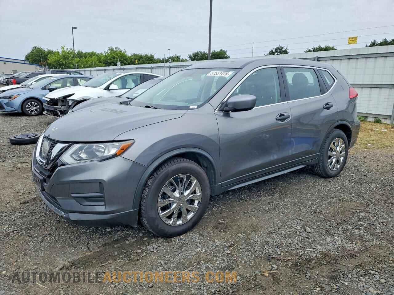 KNMAT2MT7HP574805 NISSAN ROGUE 2017