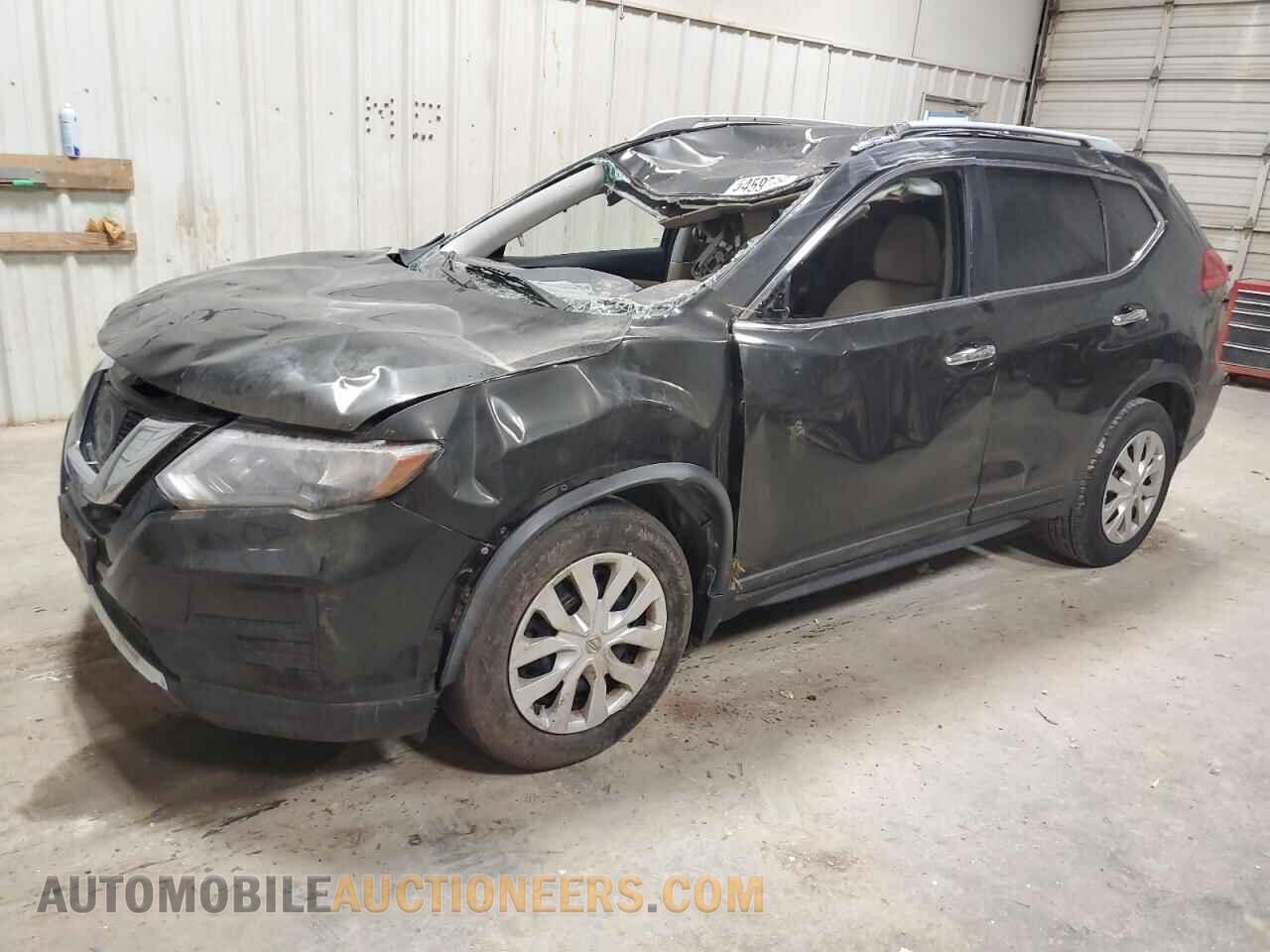 KNMAT2MT7HP576621 NISSAN ROGUE 2017