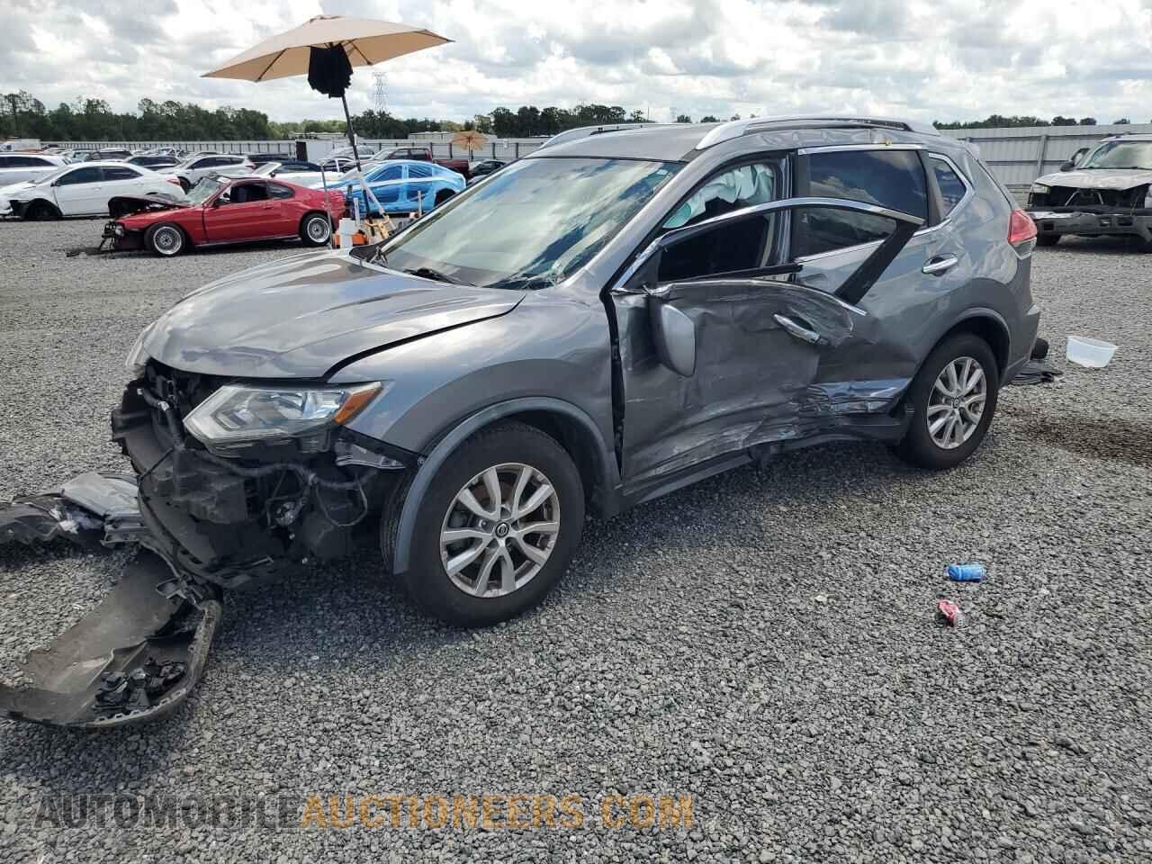 KNMAT2MT7HP584833 NISSAN ROGUE 2017
