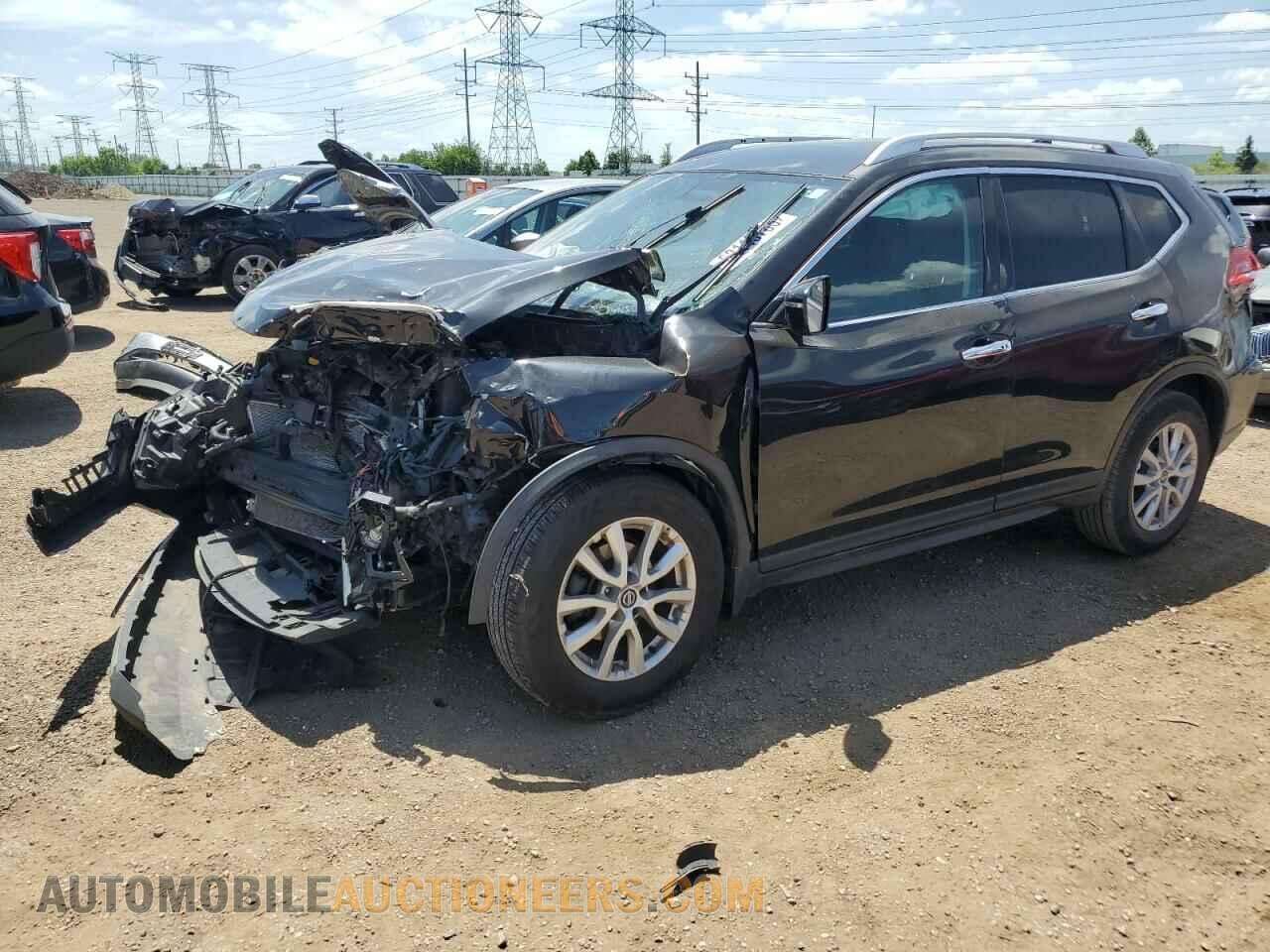KNMAT2MT7HP592611 NISSAN ROGUE 2017