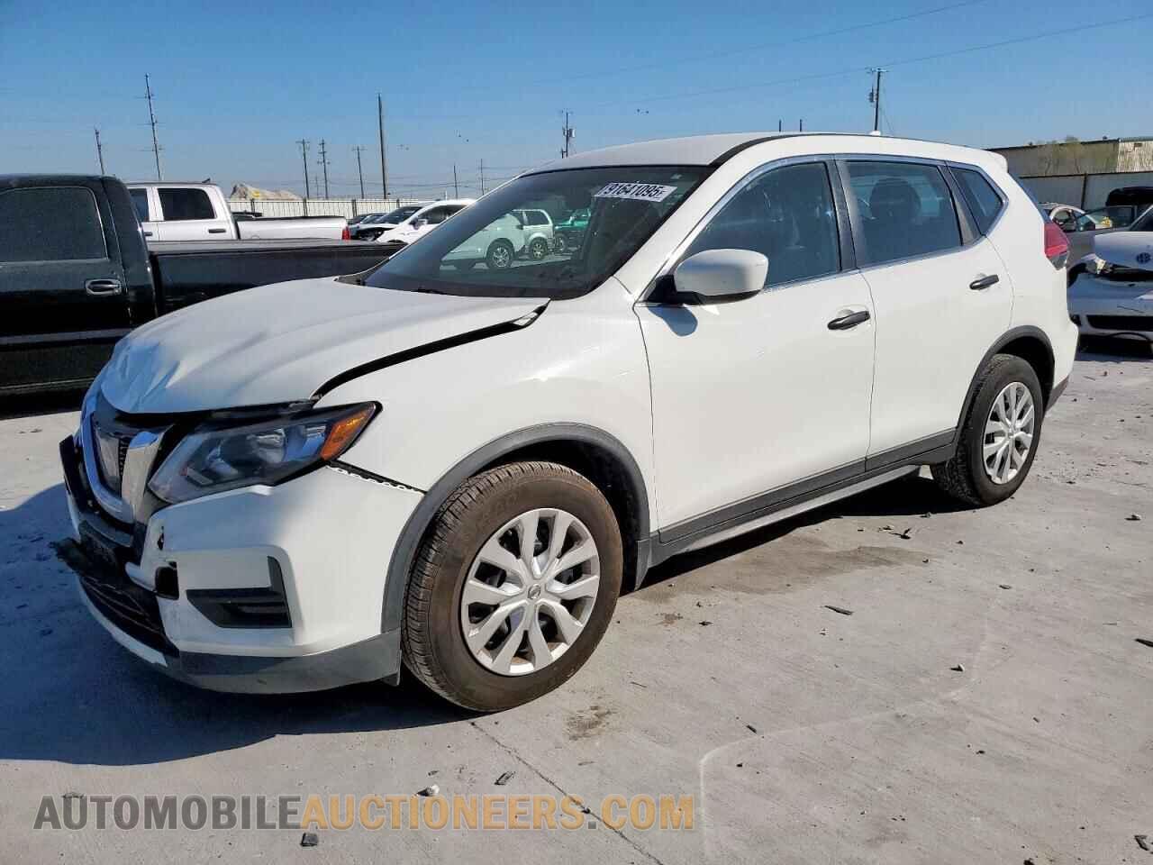 KNMAT2MT7HP604384 NISSAN ROGUE 2017