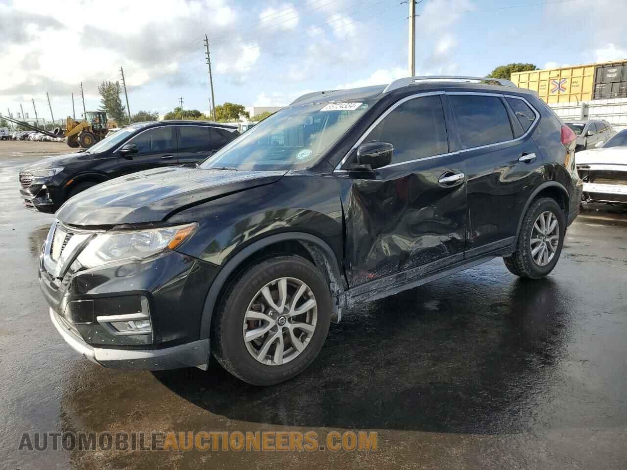 KNMAT2MT7HP616812 NISSAN ROGUE 2017