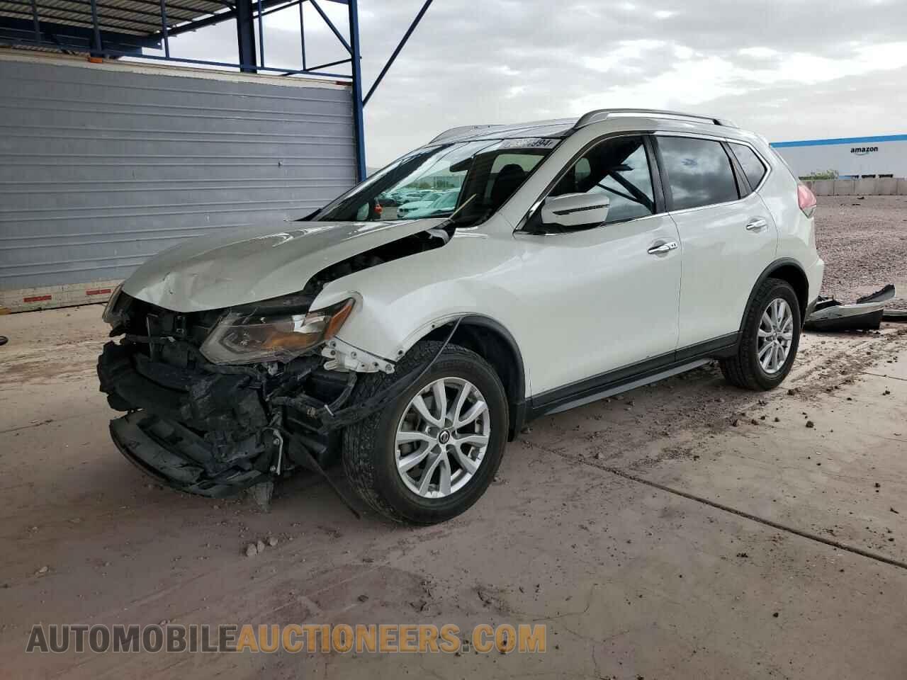 KNMAT2MT7HP618009 NISSAN ROGUE 2017