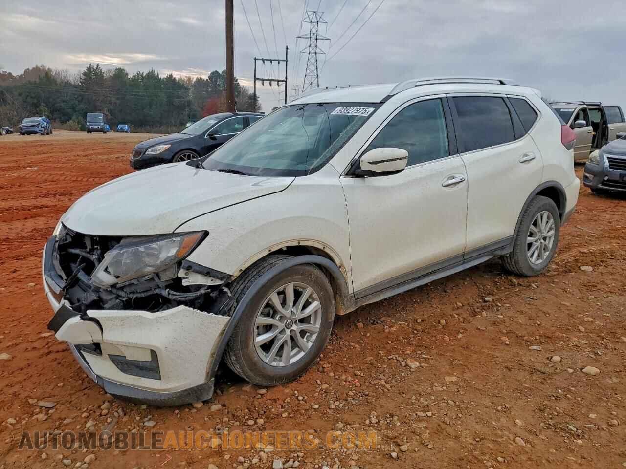 KNMAT2MT7JP533399 NISSAN ROGUE 2018