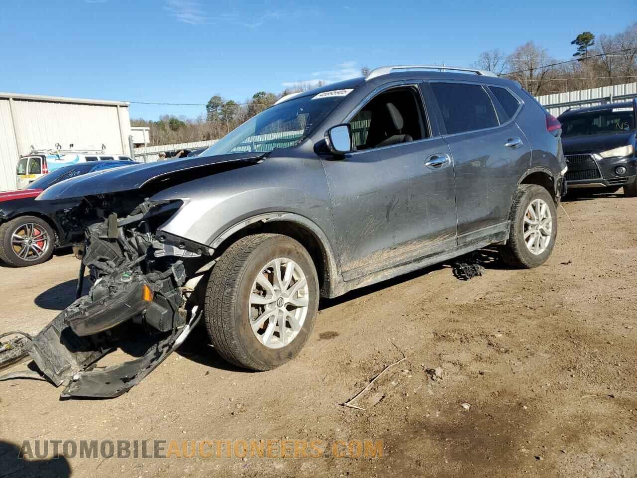 KNMAT2MT7JP543883 NISSAN ROGUE 2018