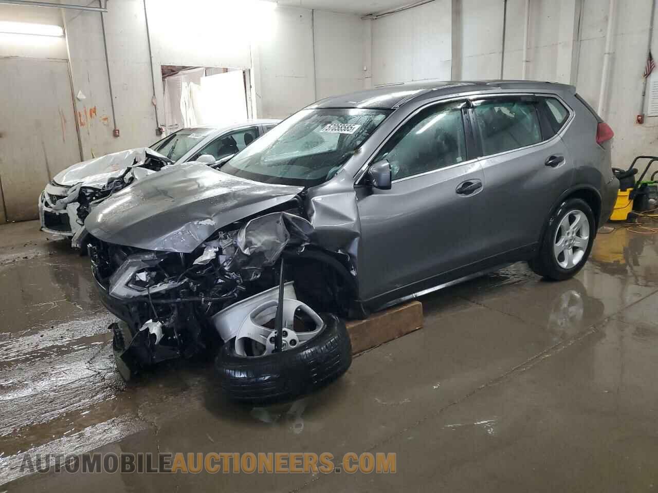 KNMAT2MT7JP544483 NISSAN ROGUE 2018