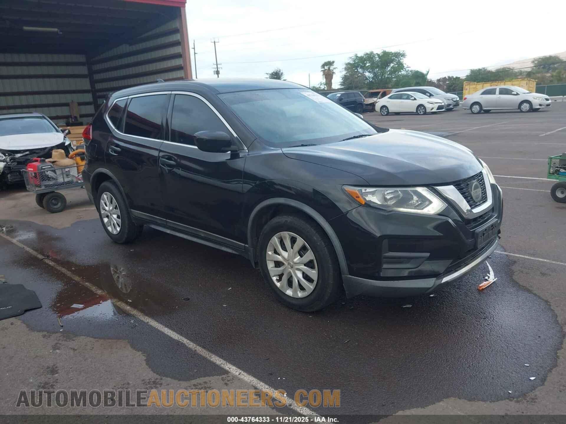 KNMAT2MT7JP549215 NISSAN ROGUE 2018
