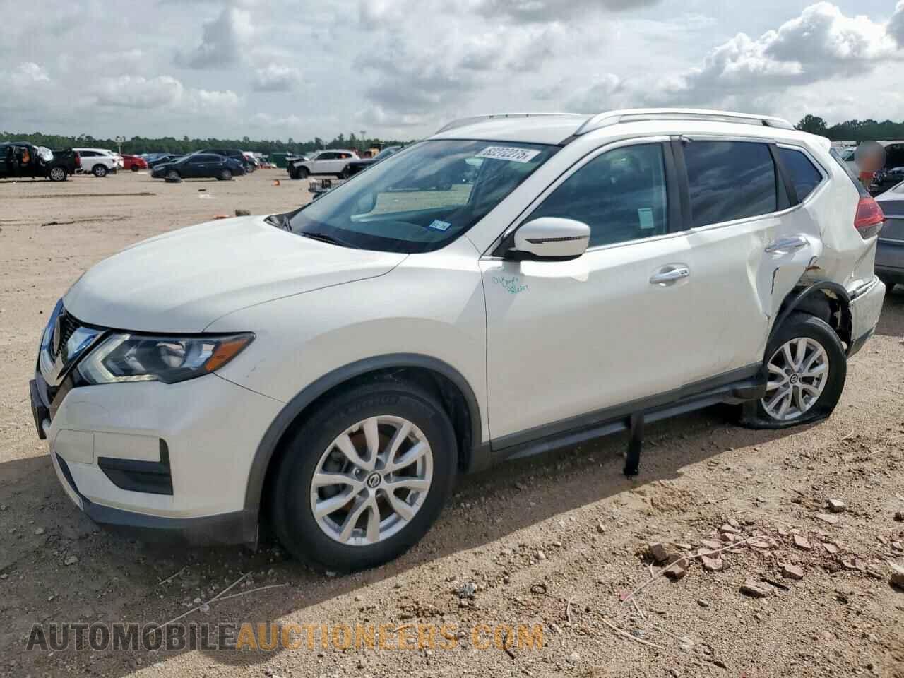 KNMAT2MT7JP549666 NISSAN ROGUE 2018