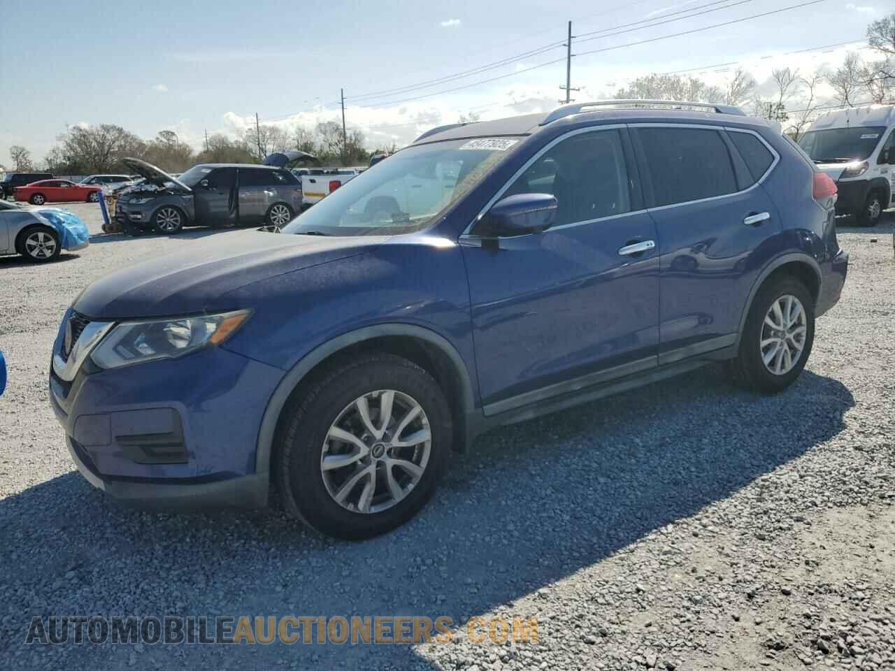 KNMAT2MT7JP551577 NISSAN ROGUE 2018