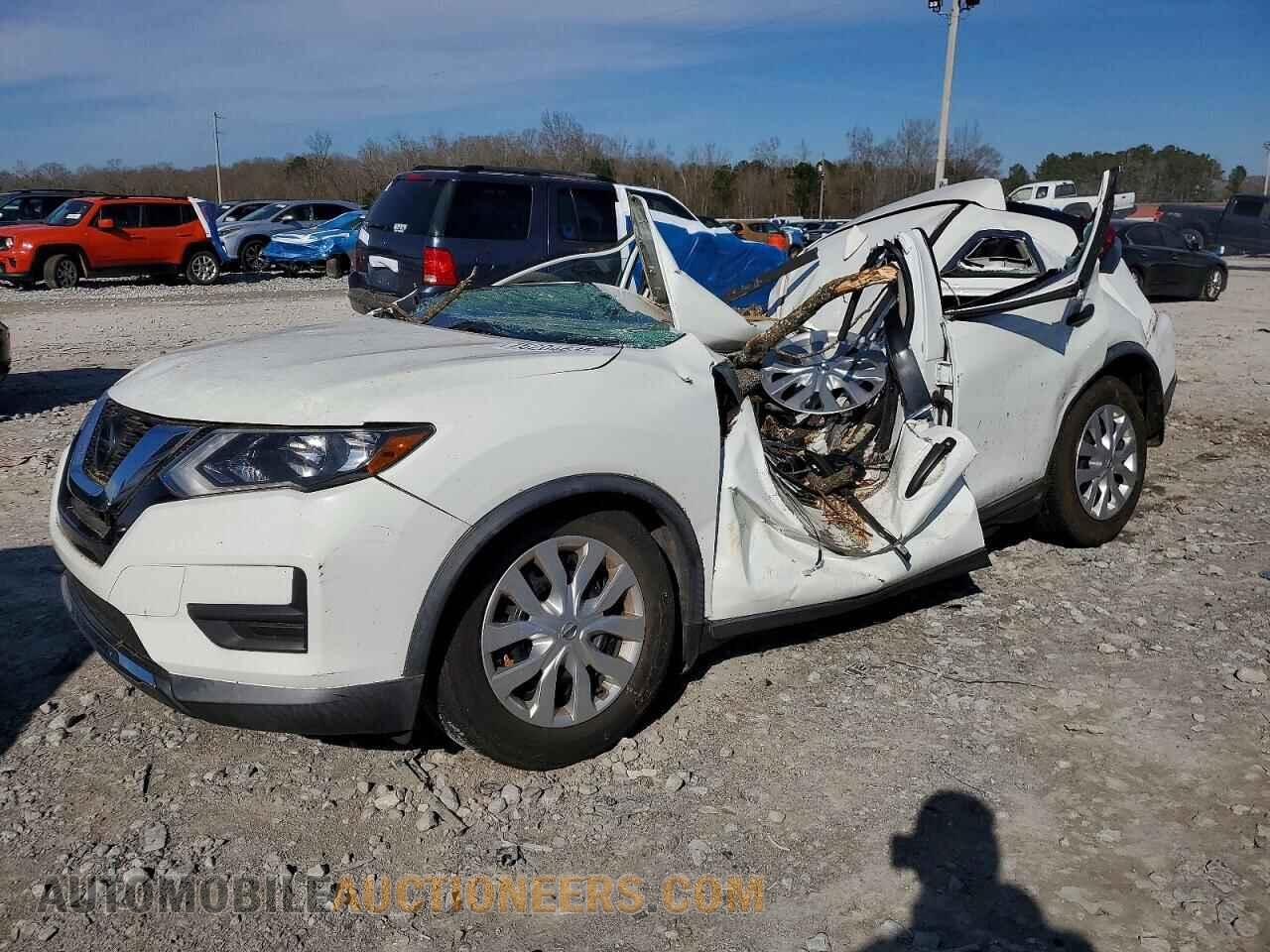 KNMAT2MT7JP558755 NISSAN ROGUE 2018