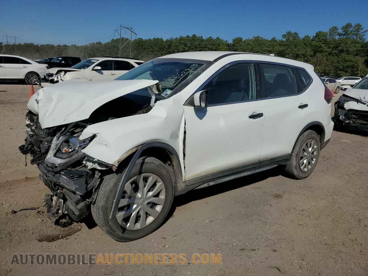 KNMAT2MT7JP564491 NISSAN ROGUE 2018