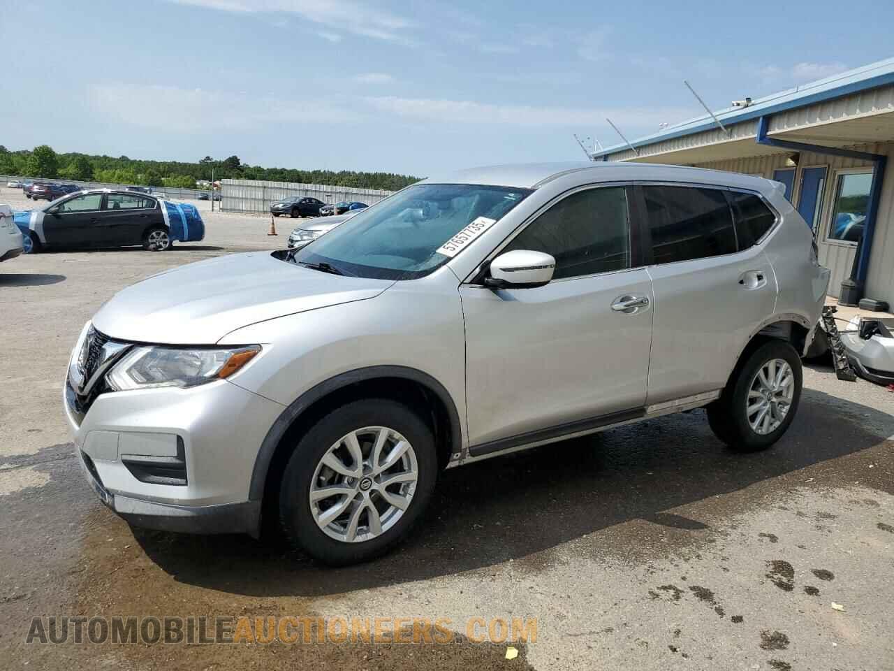 KNMAT2MT7JP565527 NISSAN ROGUE 2018