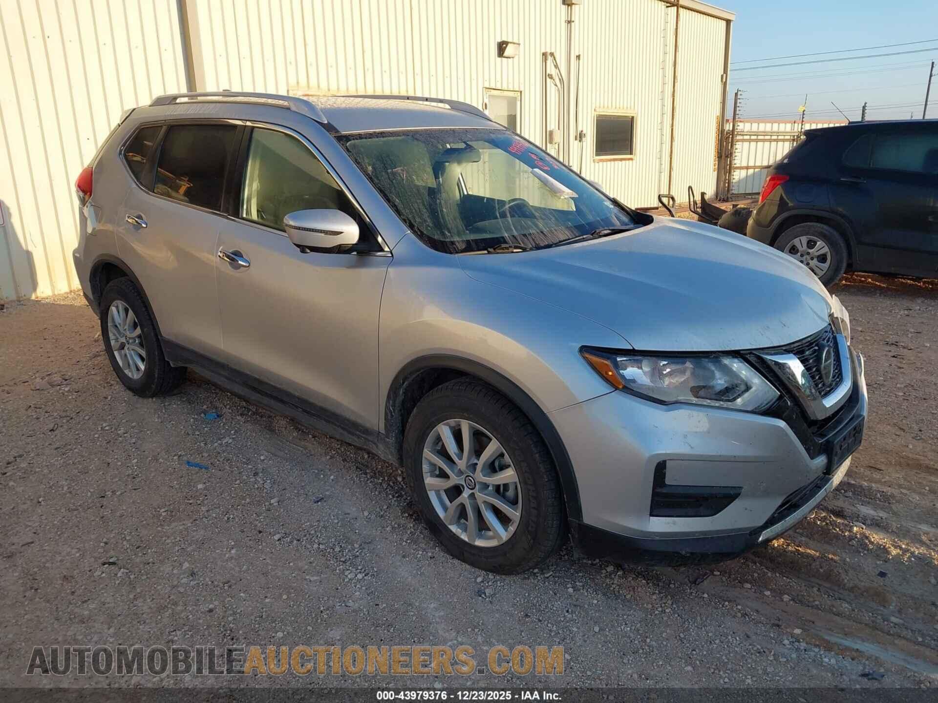 KNMAT2MT7JP601832 NISSAN ROGUE 2018