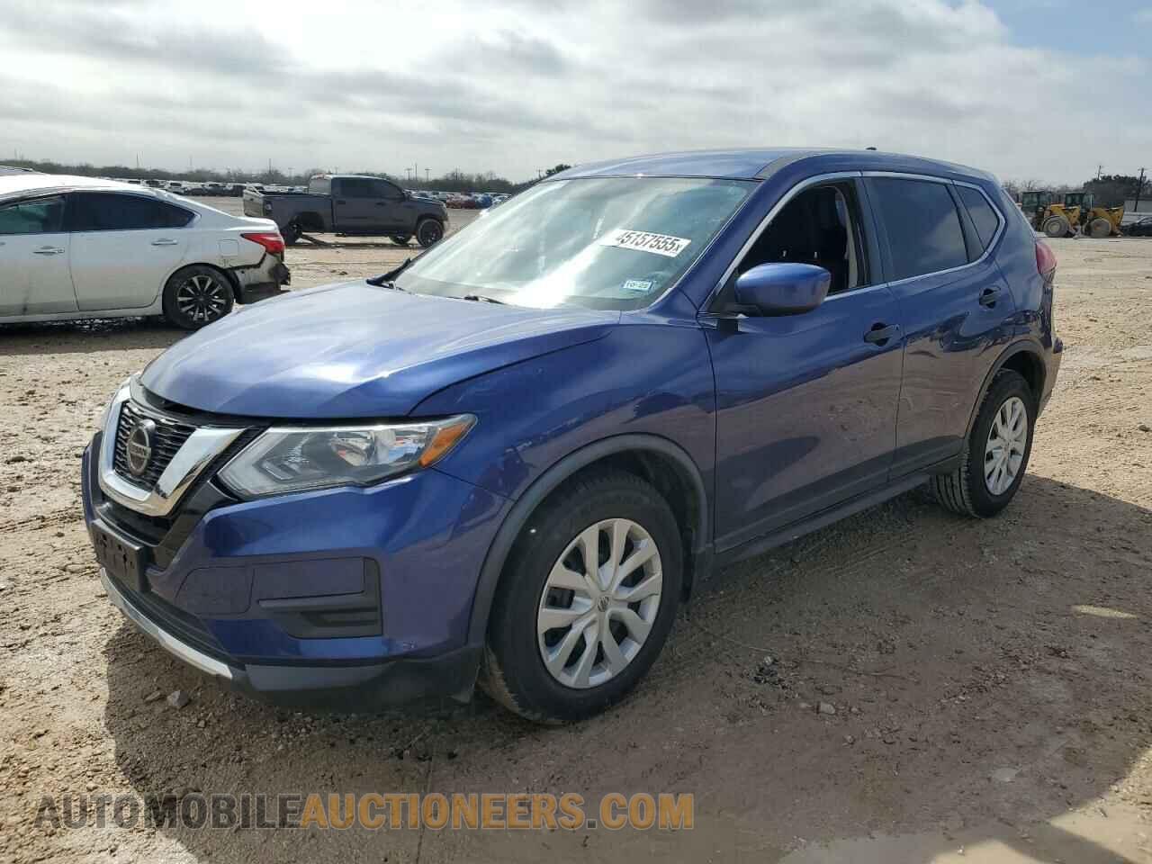 KNMAT2MT7JP616363 NISSAN ROGUE 2018