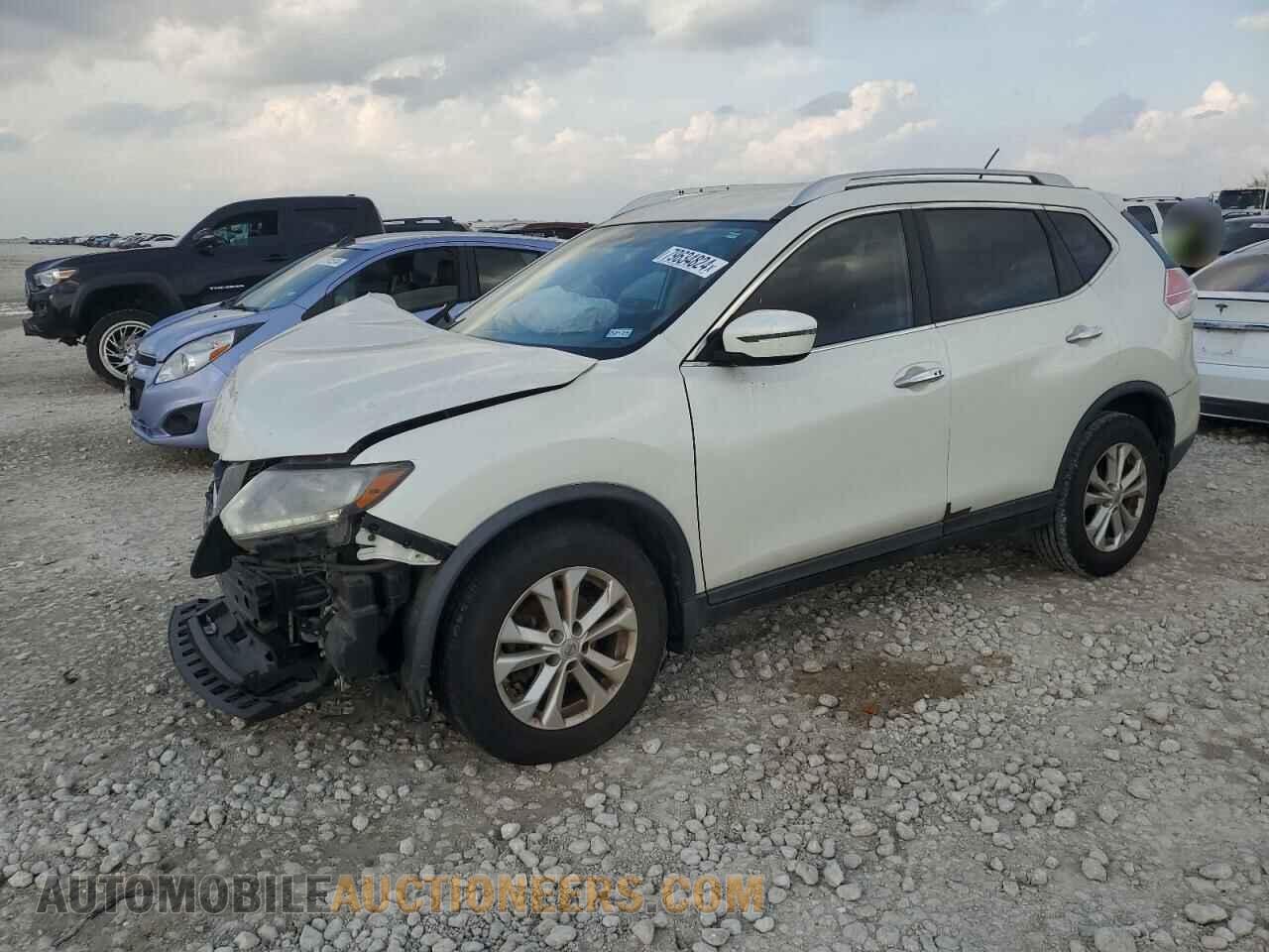 KNMAT2MT8GP609883 NISSAN ROGUE 2016