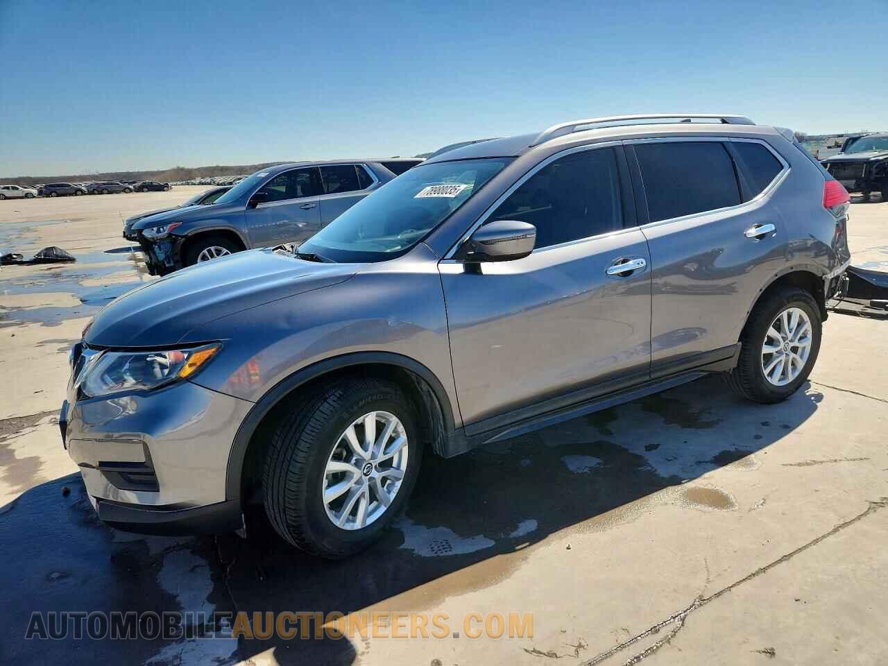 KNMAT2MT8HP511194 NISSAN ROGUE 2017