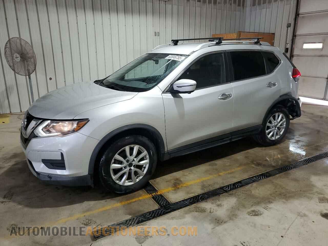 KNMAT2MT8HP515293 NISSAN ROGUE 2017