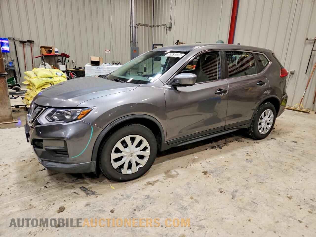 KNMAT2MT8HP580418 NISSAN ROGUE 2017