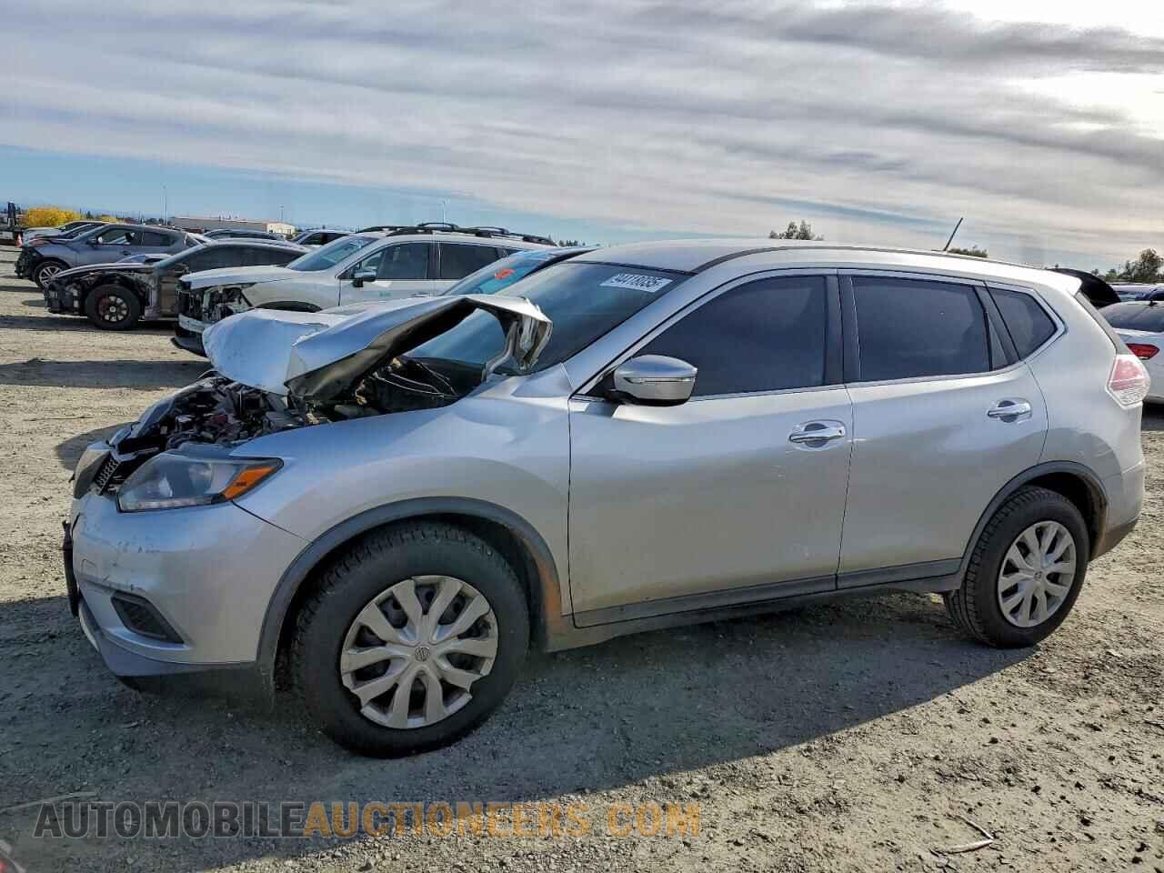 KNMAT2MT9FP585155 NISSAN ROGUE 2015