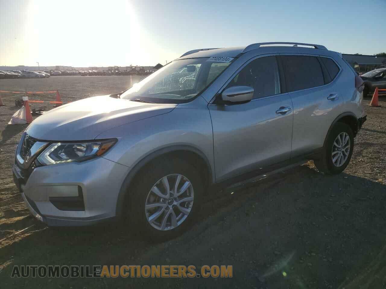KNMAT2MT9LP516185 NISSAN ROGUE 2020