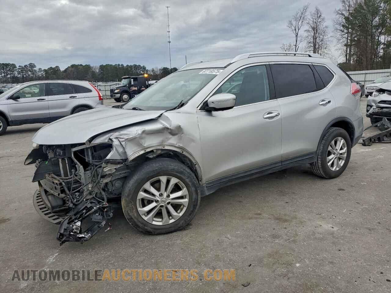 KNMAT2MTXFP517611 NISSAN ROGUE 2015