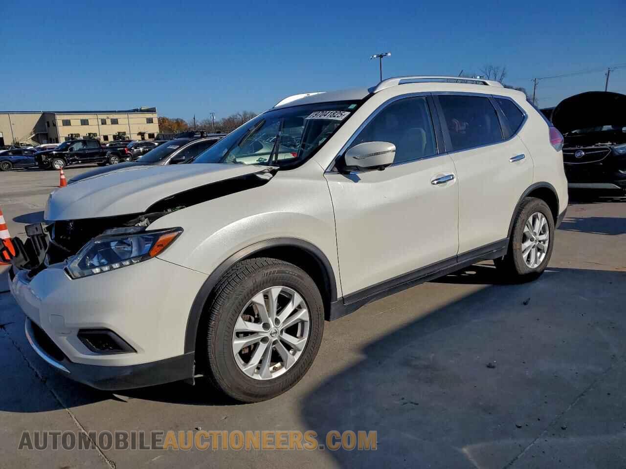 KNMAT2MV0FP529042 NISSAN ROGUE 2015