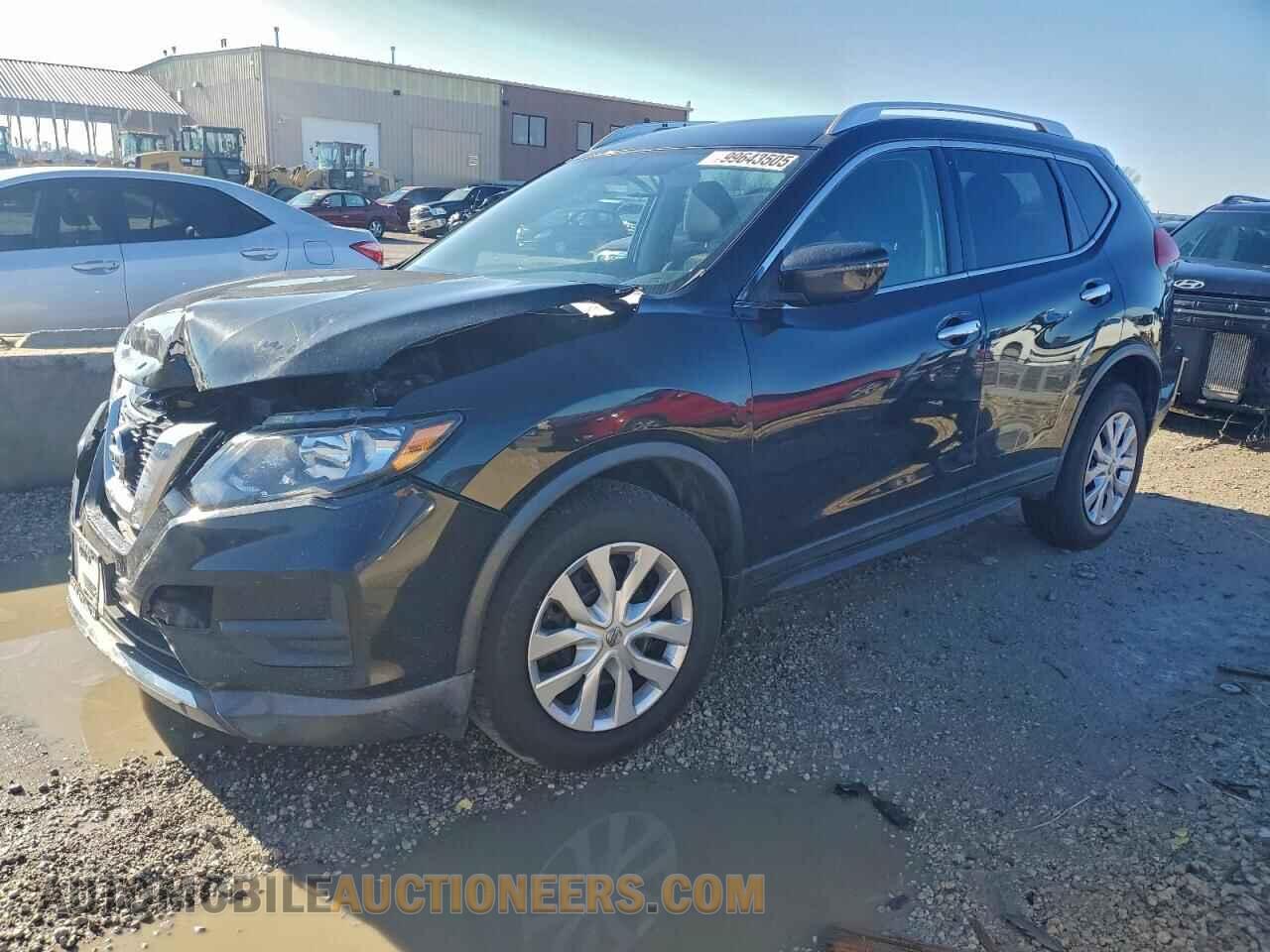 KNMAT2MV1HP538285 NISSAN ROGUE 2017