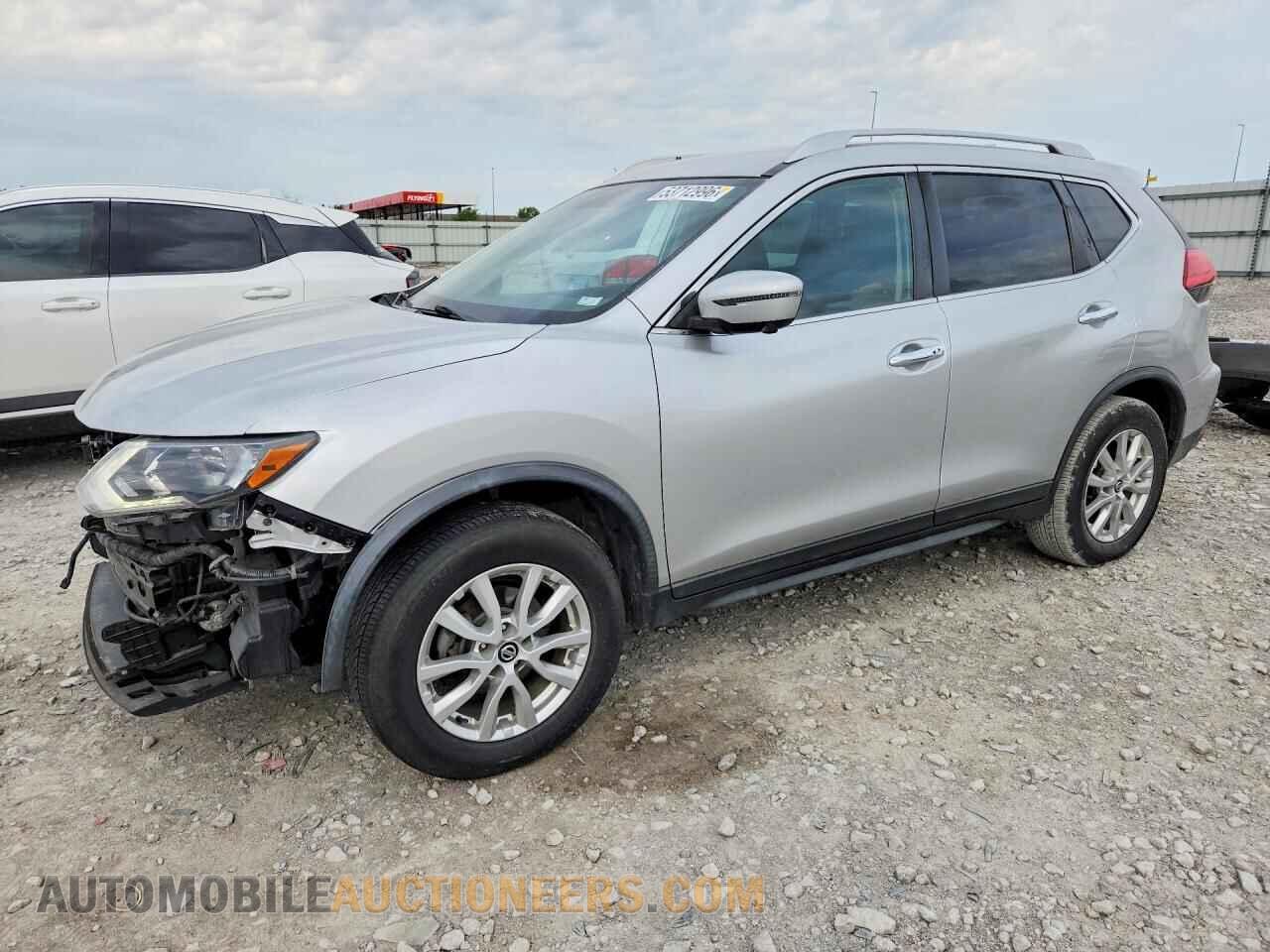KNMAT2MV1HP601059 NISSAN ROGUE 2017