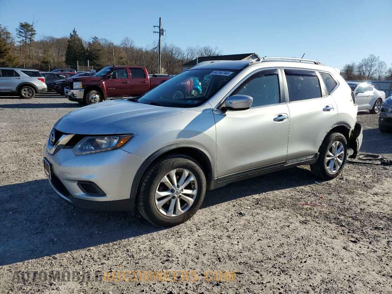 KNMAT2MV2FP508063 NISSAN ROGUE 2015