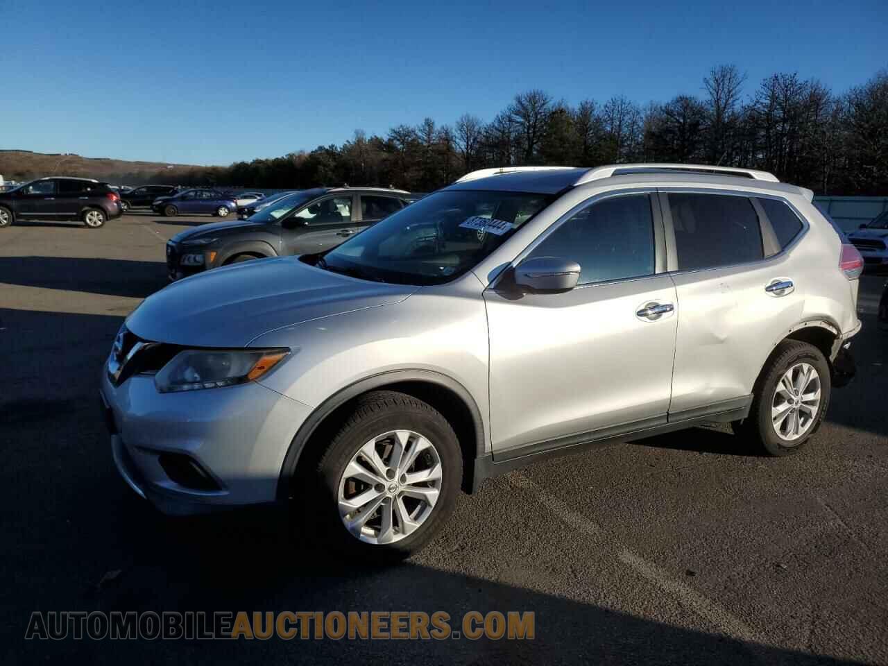 KNMAT2MV2FP557859 NISSAN ROGUE 2015
