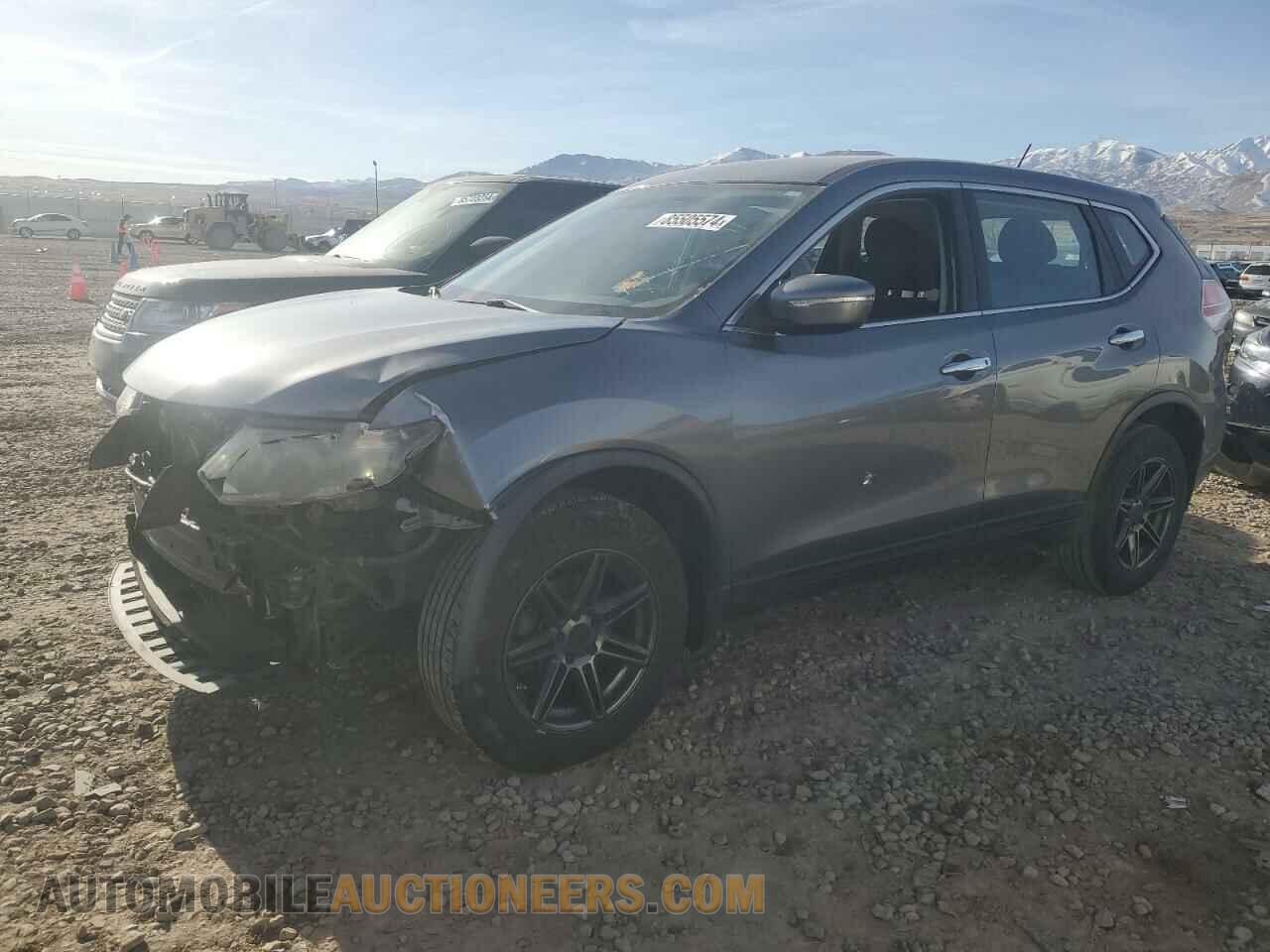 KNMAT2MV2FP579621 NISSAN ROGUE 2015