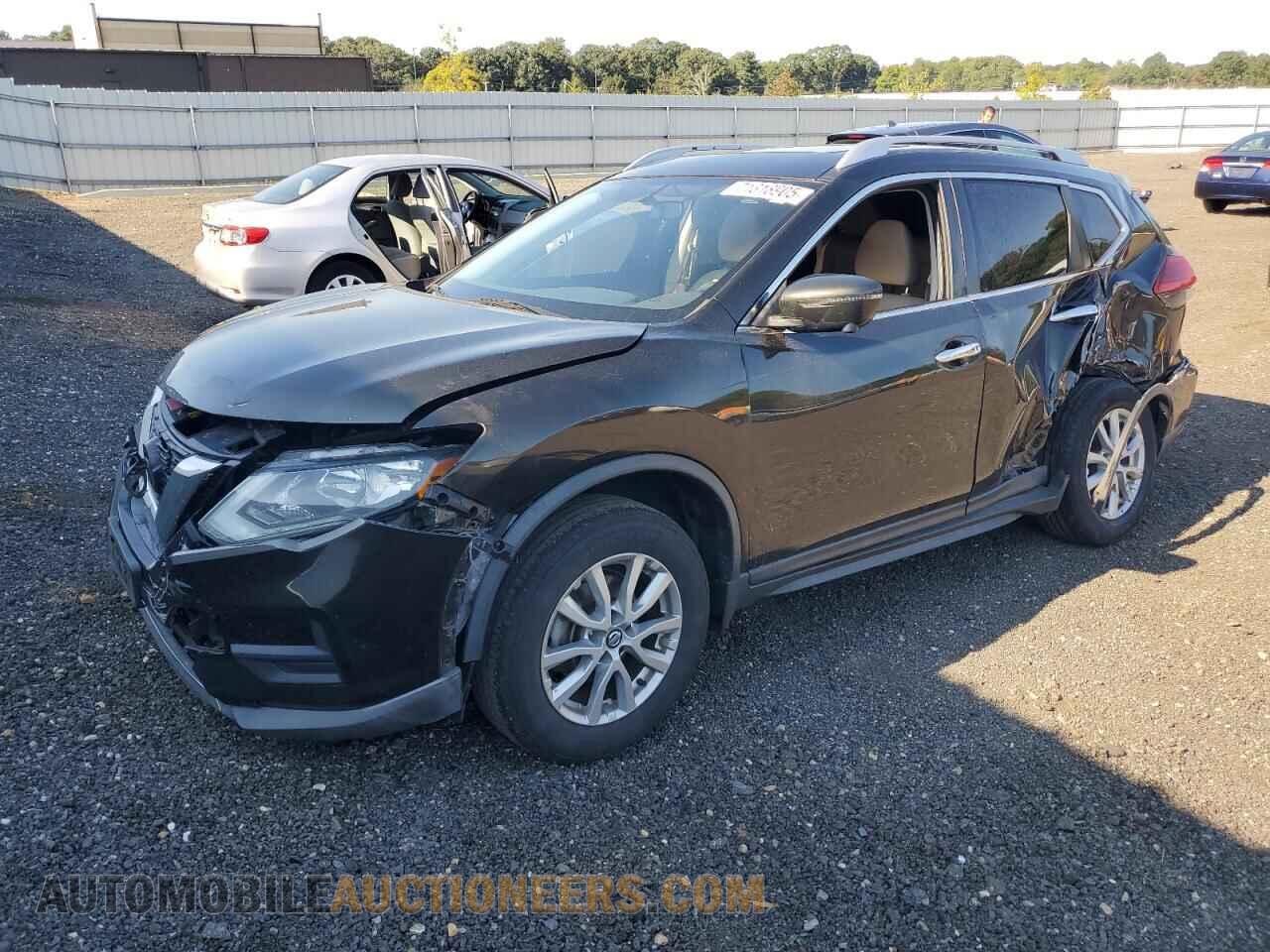 KNMAT2MV2HP569657 NISSAN ROGUE 2017