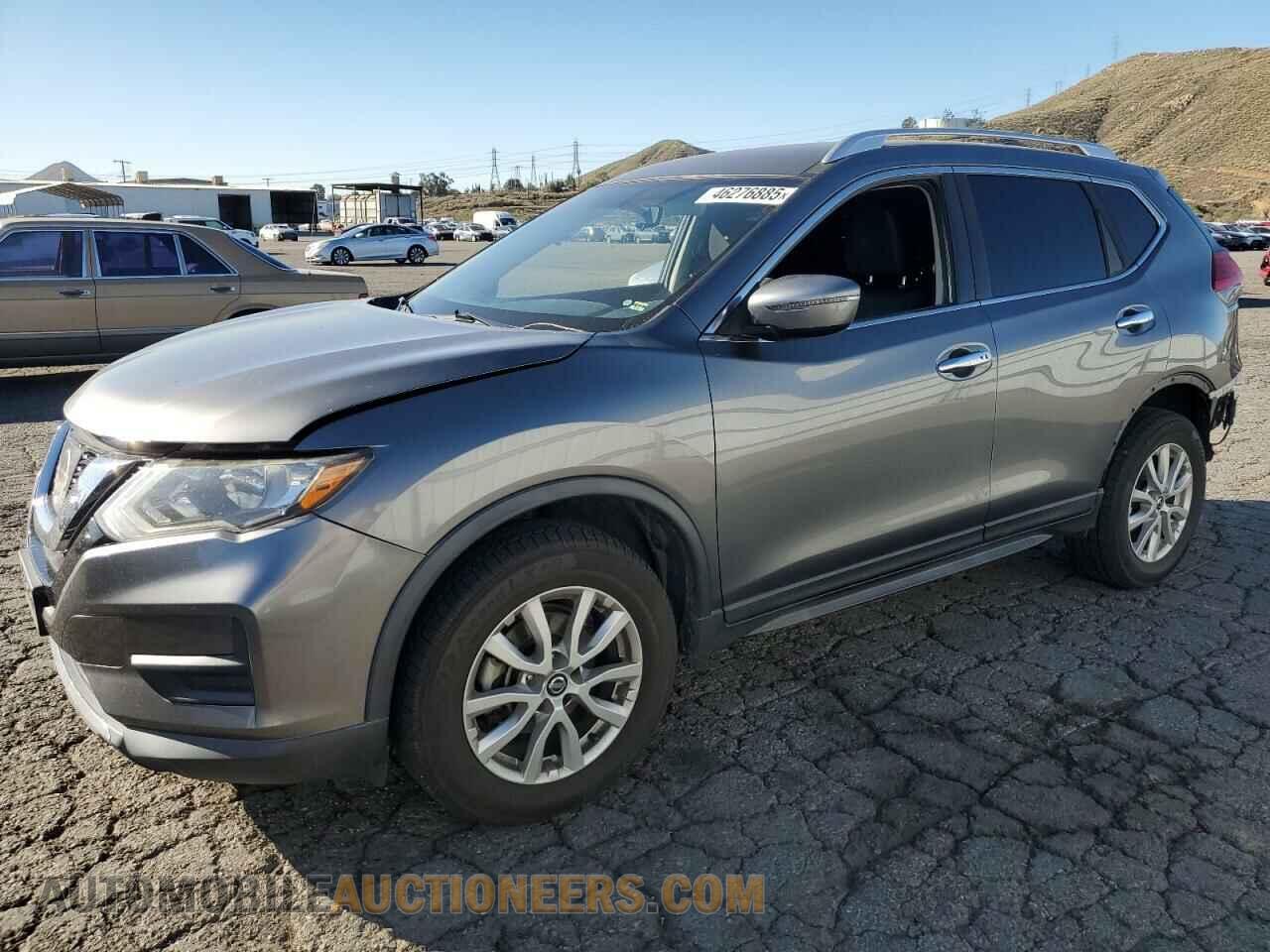 KNMAT2MV2HP576978 NISSAN ROGUE 2017
