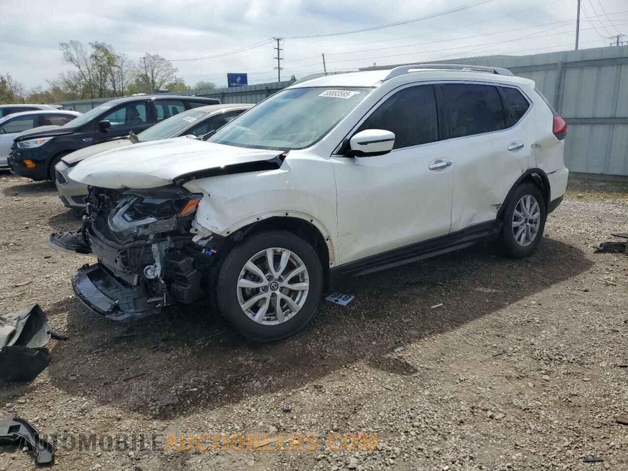 KNMAT2MV2HP599516 NISSAN ROGUE 2017