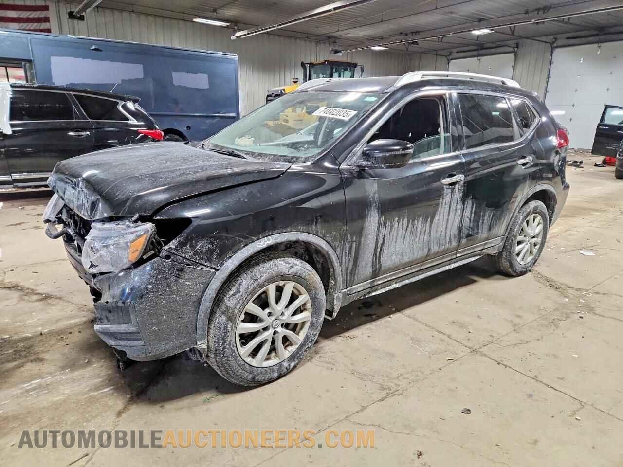 KNMAT2MV2JP501848 NISSAN ROGUE 2018