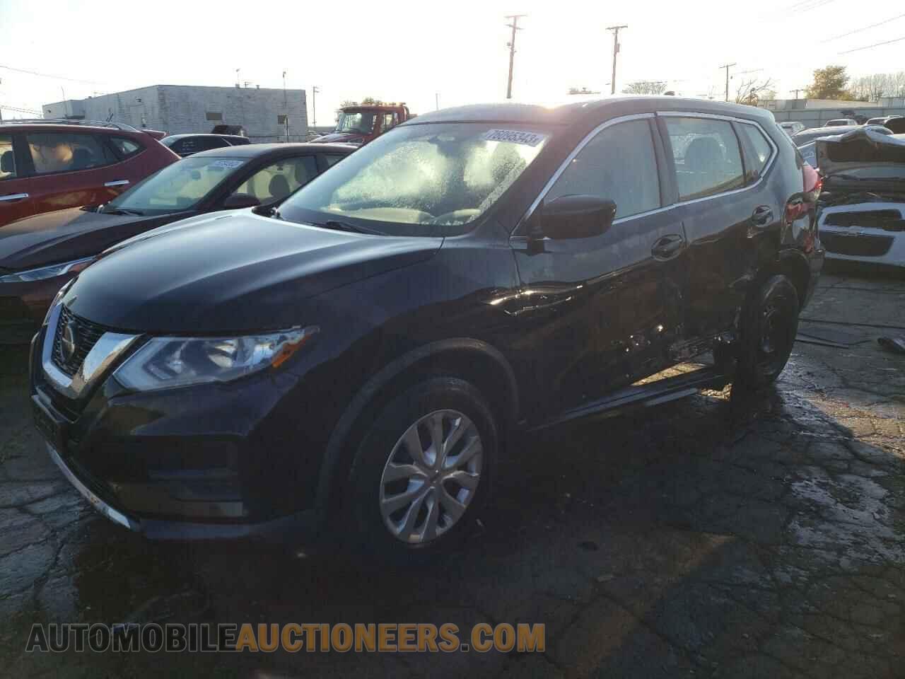 KNMAT2MV2JP568613 NISSAN ROGUE 2018