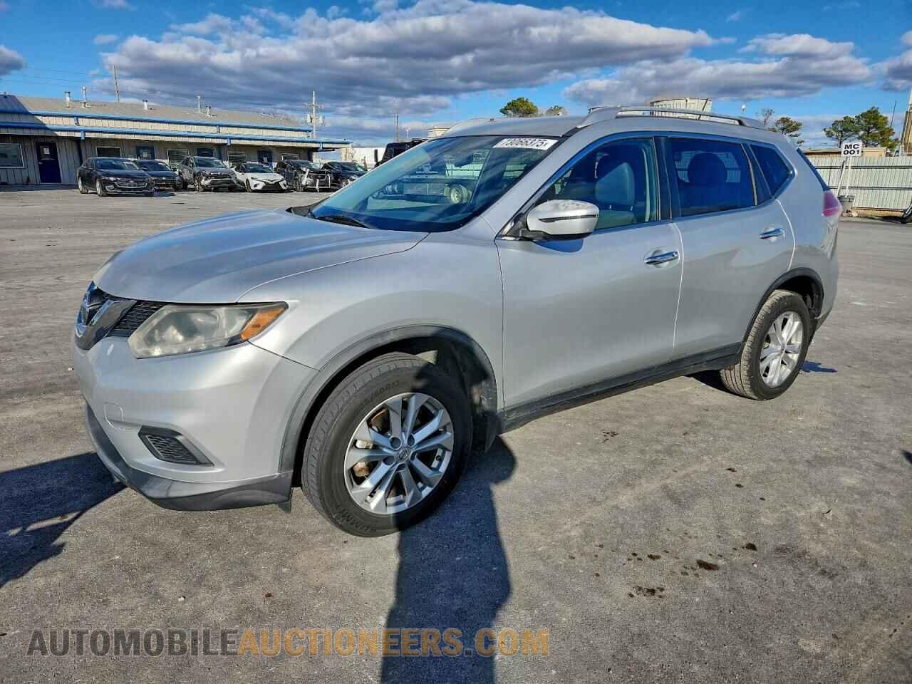 KNMAT2MV3GP646423 NISSAN ROGUE 2016