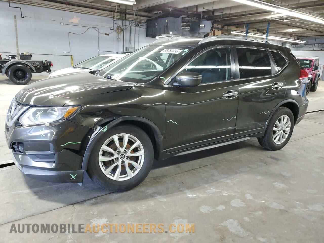 KNMAT2MV4HP575573 NISSAN ROGUE 2017