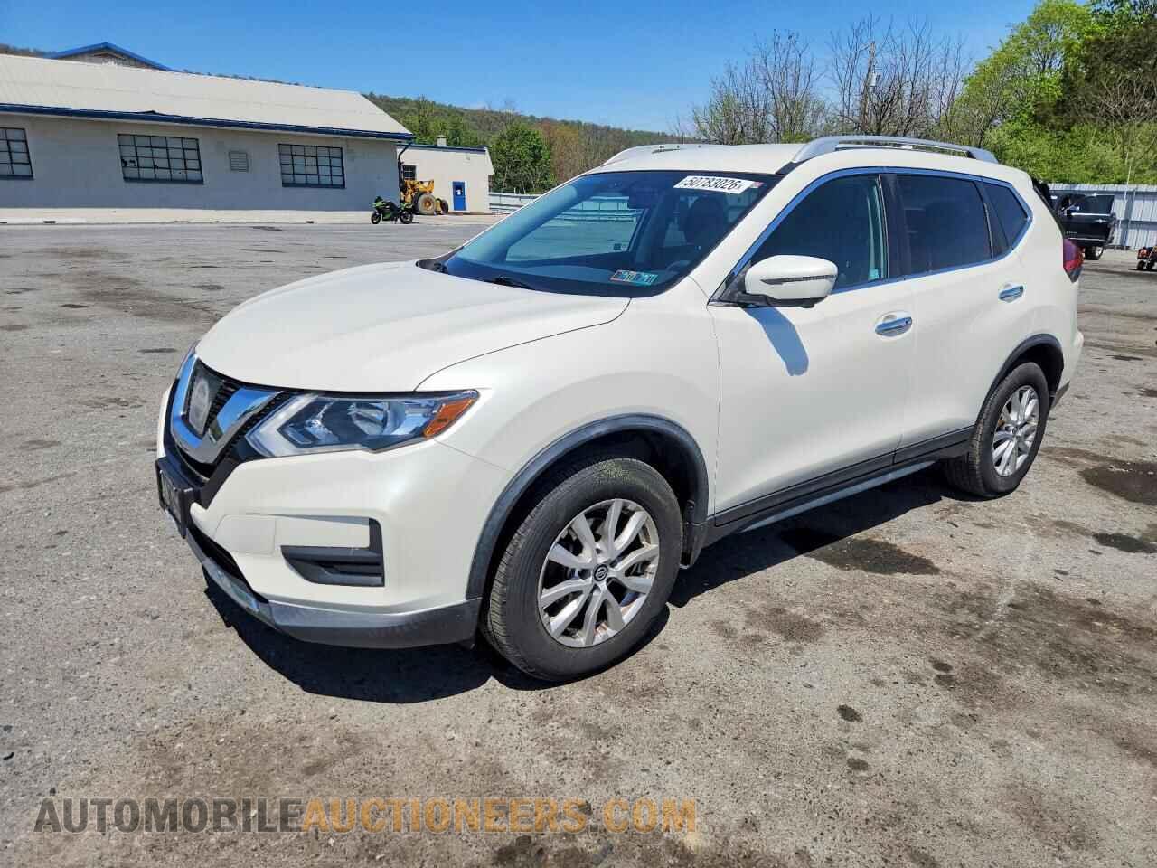 KNMAT2MV4HP596147 NISSAN ROGUE 2017