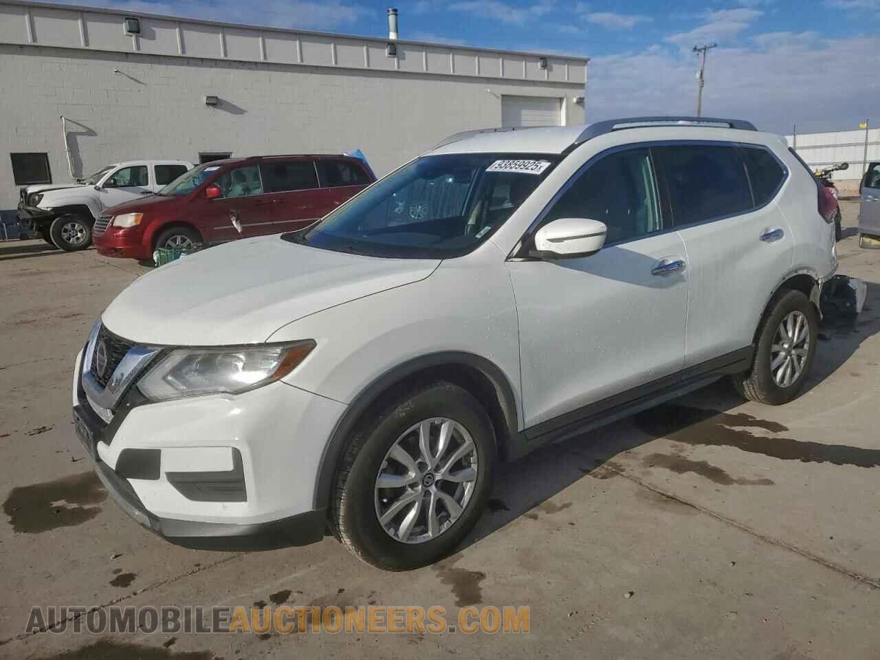 KNMAT2MV4KP511010 NISSAN ROGUE 2019