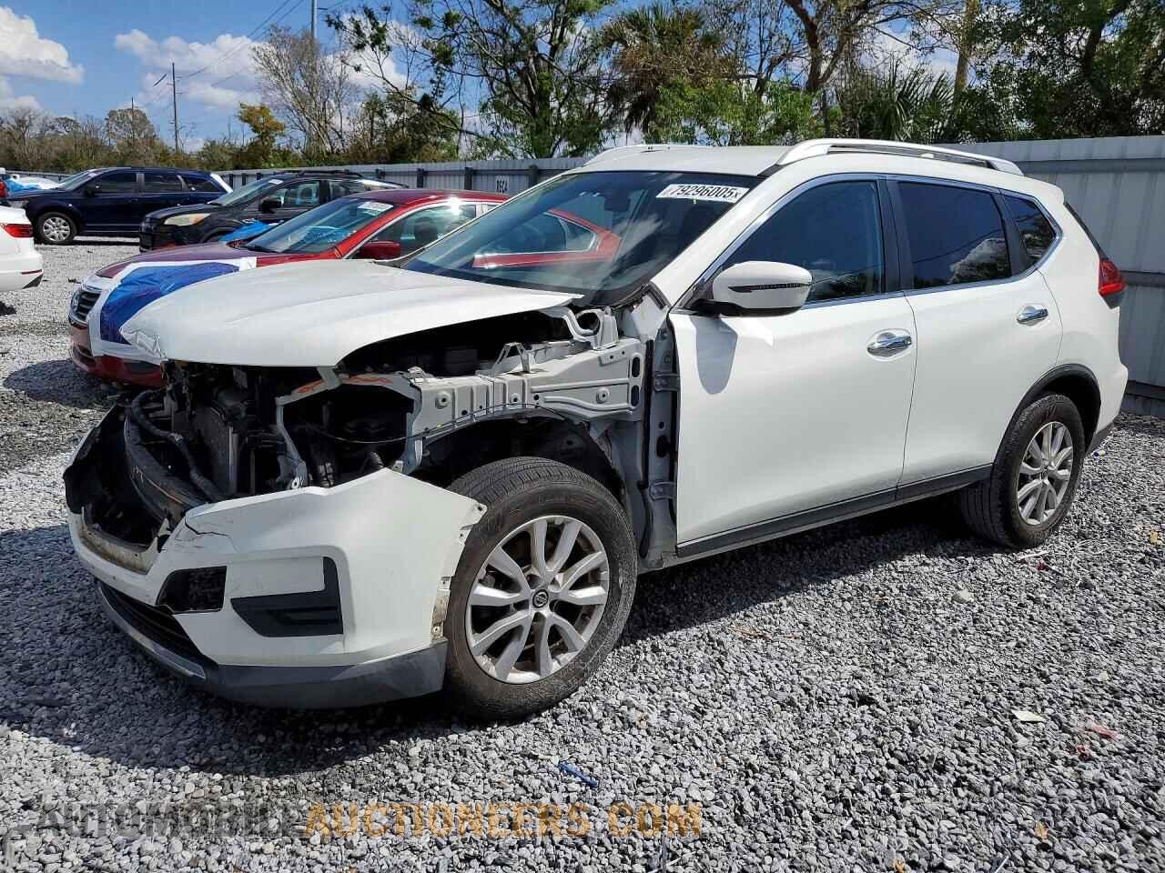 KNMAT2MV6HP556510 NISSAN ROGUE 2017