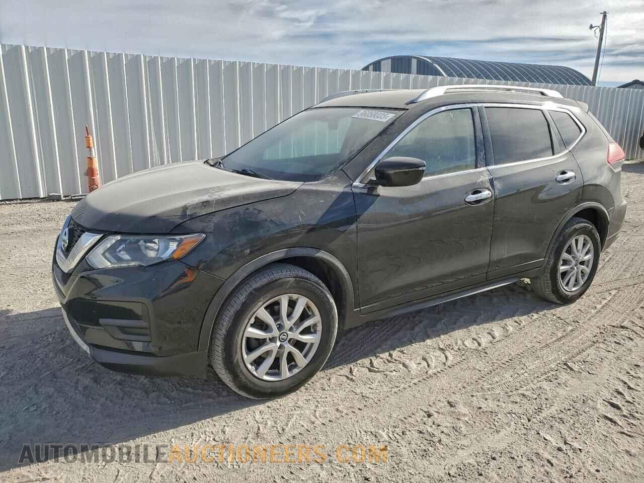 KNMAT2MV7HP558122 NISSAN ROGUE 2017