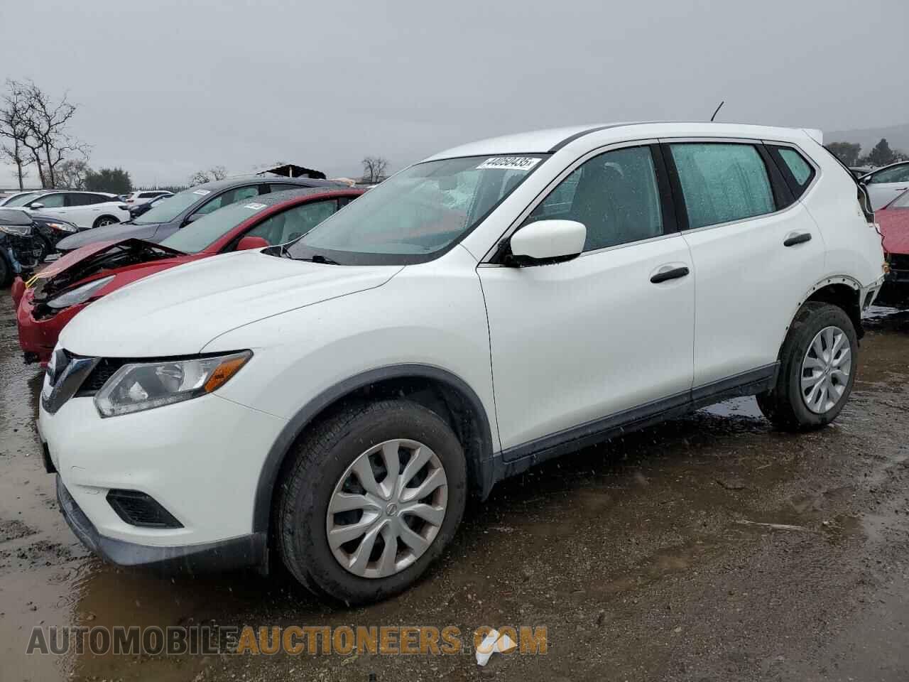 KNMAT2MV8GP705613 NISSAN ROGUE 2016