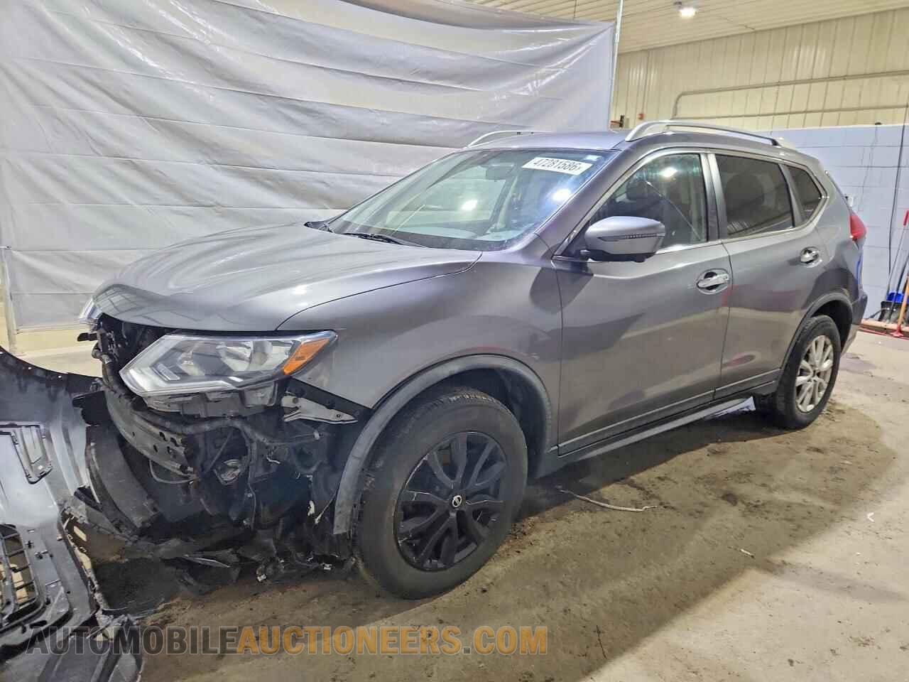 KNMAT2MV9HP615596 NISSAN ROGUE 2017