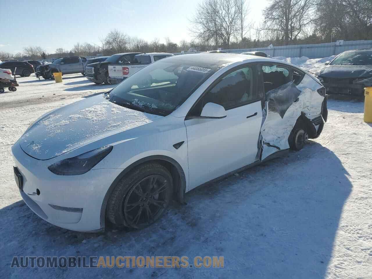 LRWYGDEE2RC661614 TESLA MODEL Y 2024