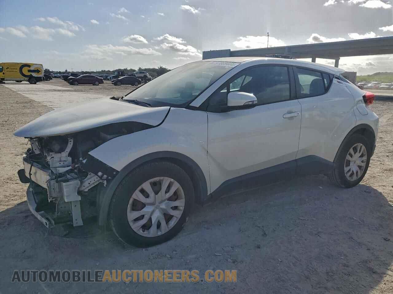NMTKHMBX1KR095122 TOYOTA C-HR 2019
