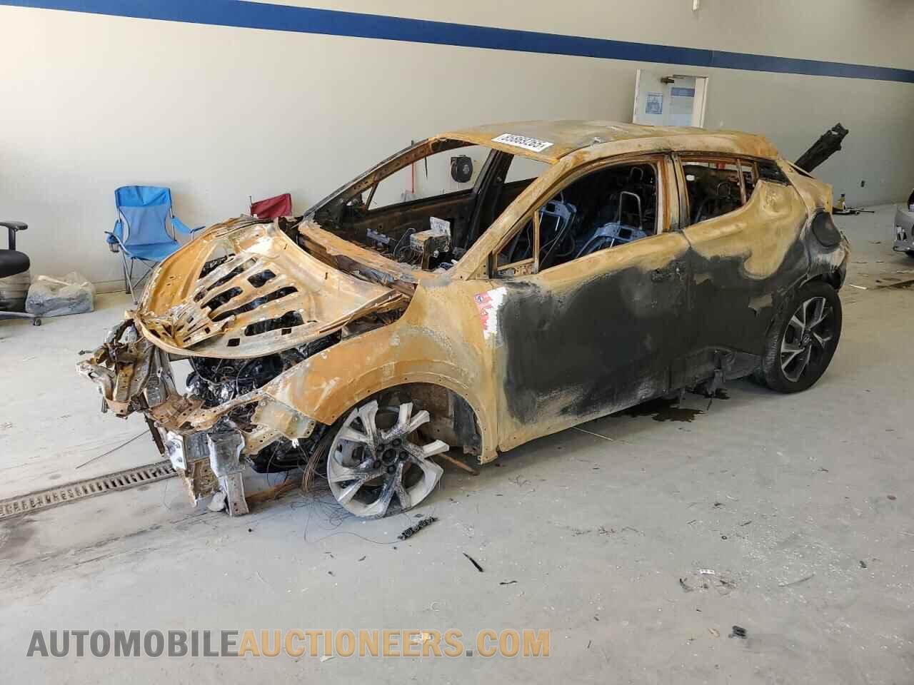 NMTKHMBX2KR097655 TOYOTA C-HR 2019