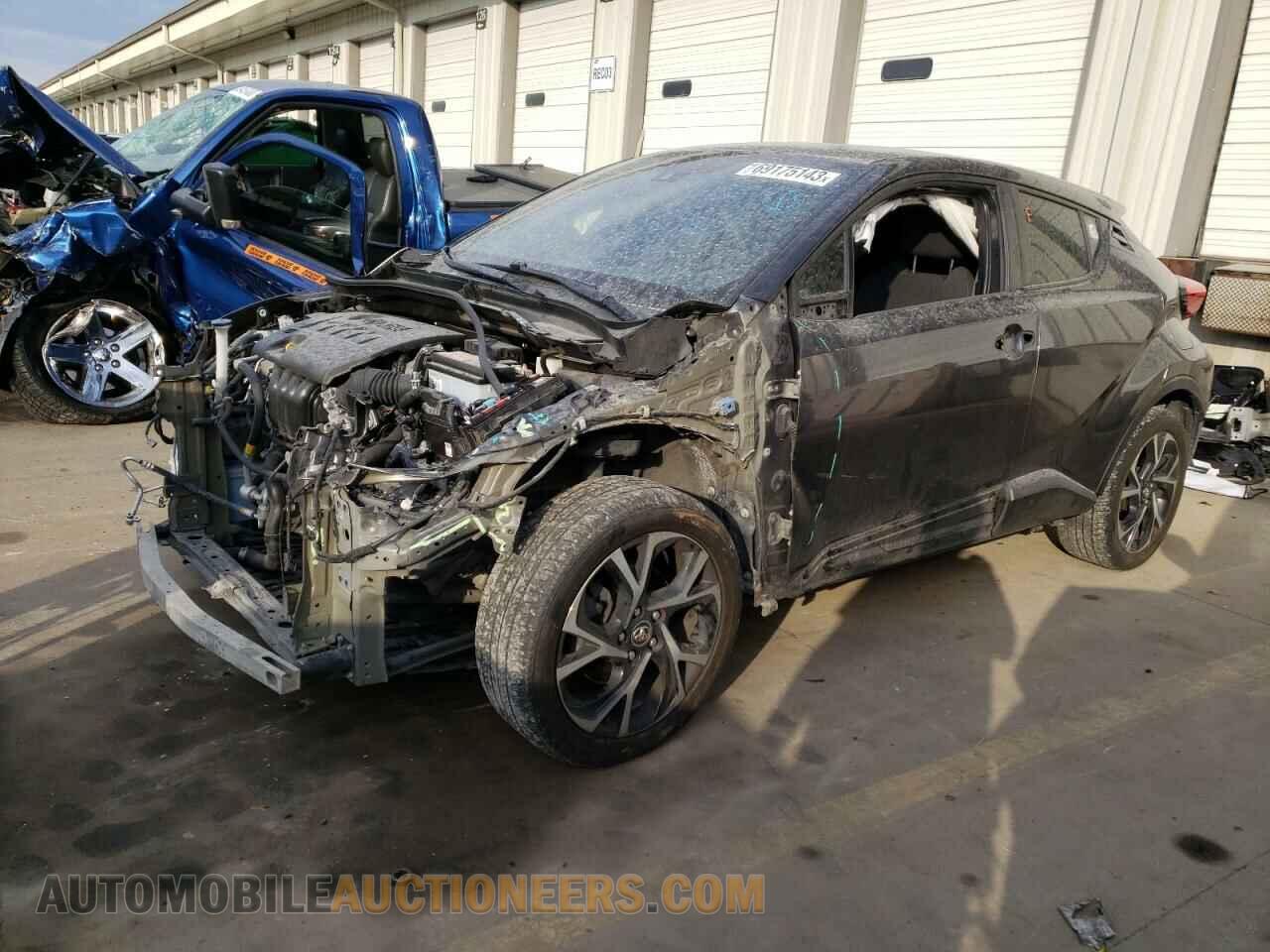 NMTKHMBX3KR092917 TOYOTA C-HR 2019