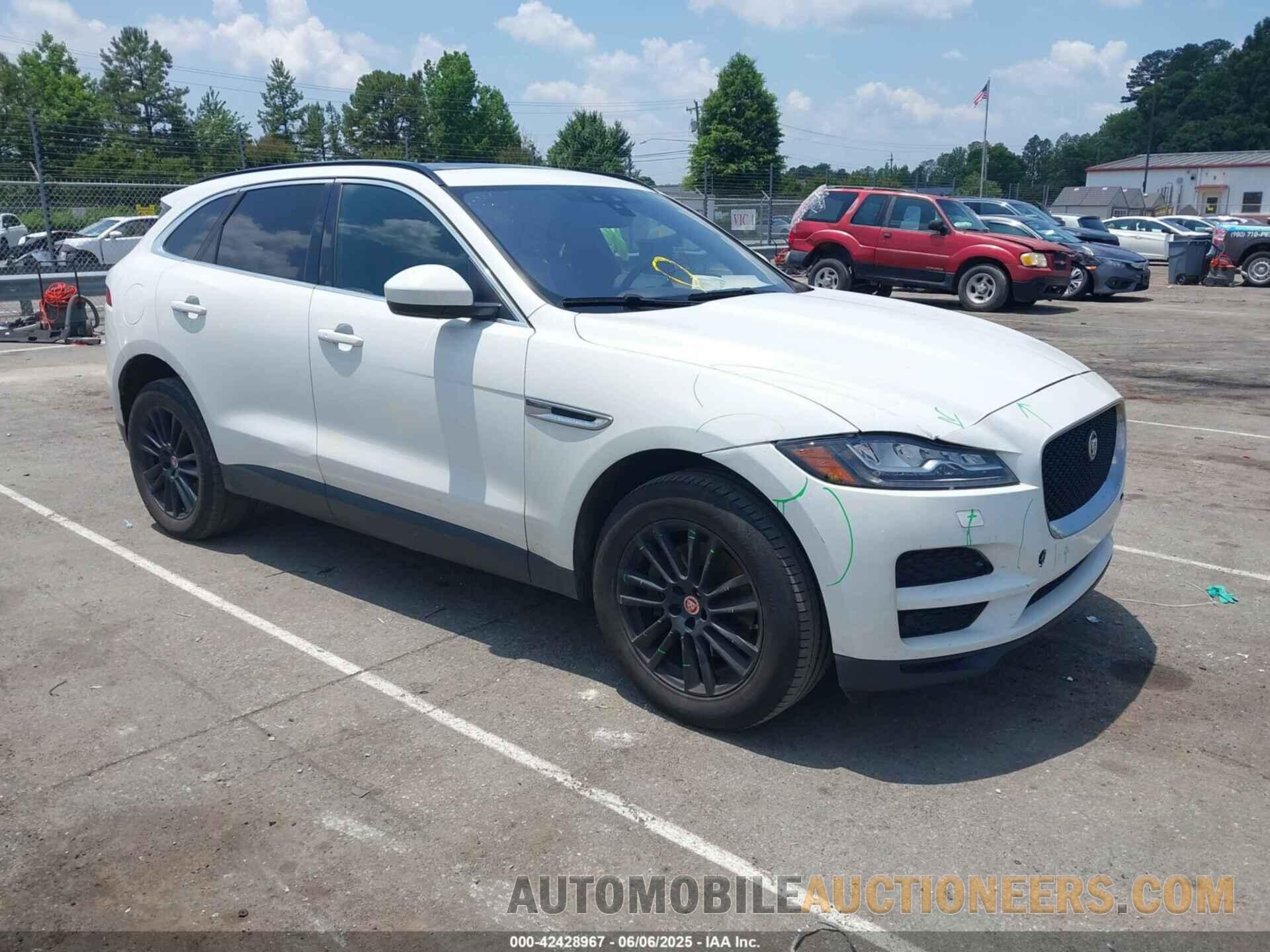 SADCK2BV8HA895565 JAGUAR F-PACE 2017